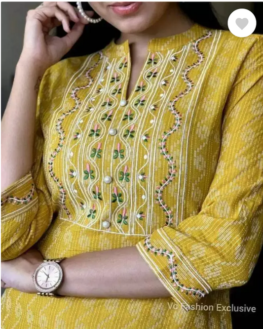 Women Cotton Blend Kurta Pant Set