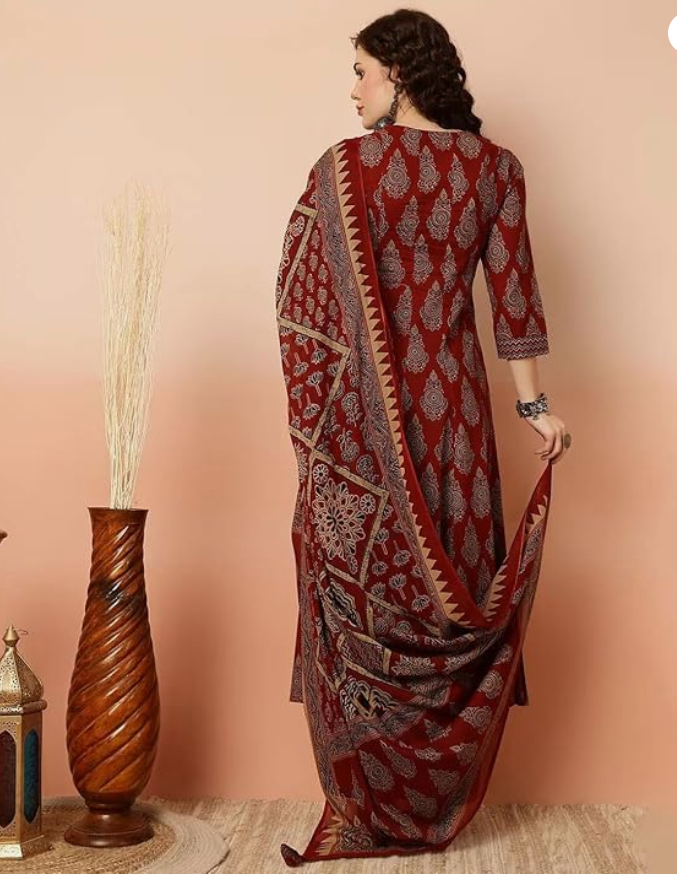 KLOSIA Women Printed Kurta and Pant Set with Dupatta