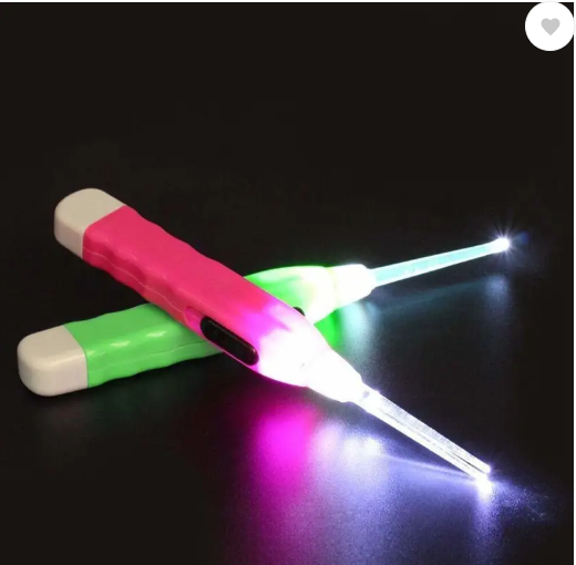 CP ICONIC Cleaning Ear Care ,Kid Led Flashlight Earpick Luminous Visible Ear Spoon