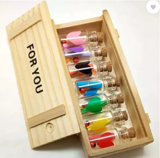 FRUIDRY ST-Val-2k20-CGRM-006 Plastic Gift Box (Multicolor)